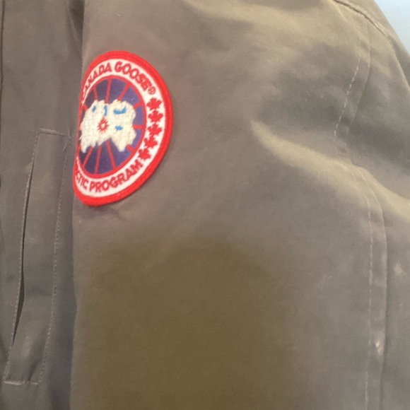 Canada Goose Victoria parka (Grey) Womens size Medium - Picture 12 of 14